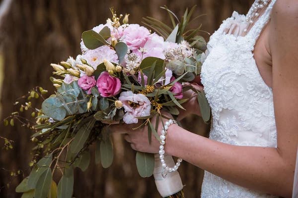 Mom Attends Son’s Wedding and Discovers Bride Is Her Daughter